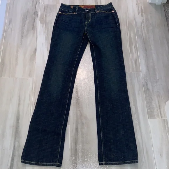 Notify Anemone Straight Leg, Mid Rise, Made in Italy, 28x35, NWT, $212 MSRP - Picture 14 of 14